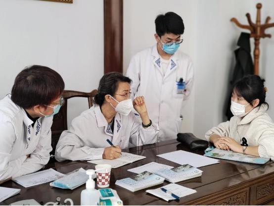 1680746091211845.jpg 640~2.jpg